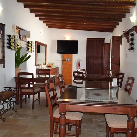 Hotel Heights Lasa